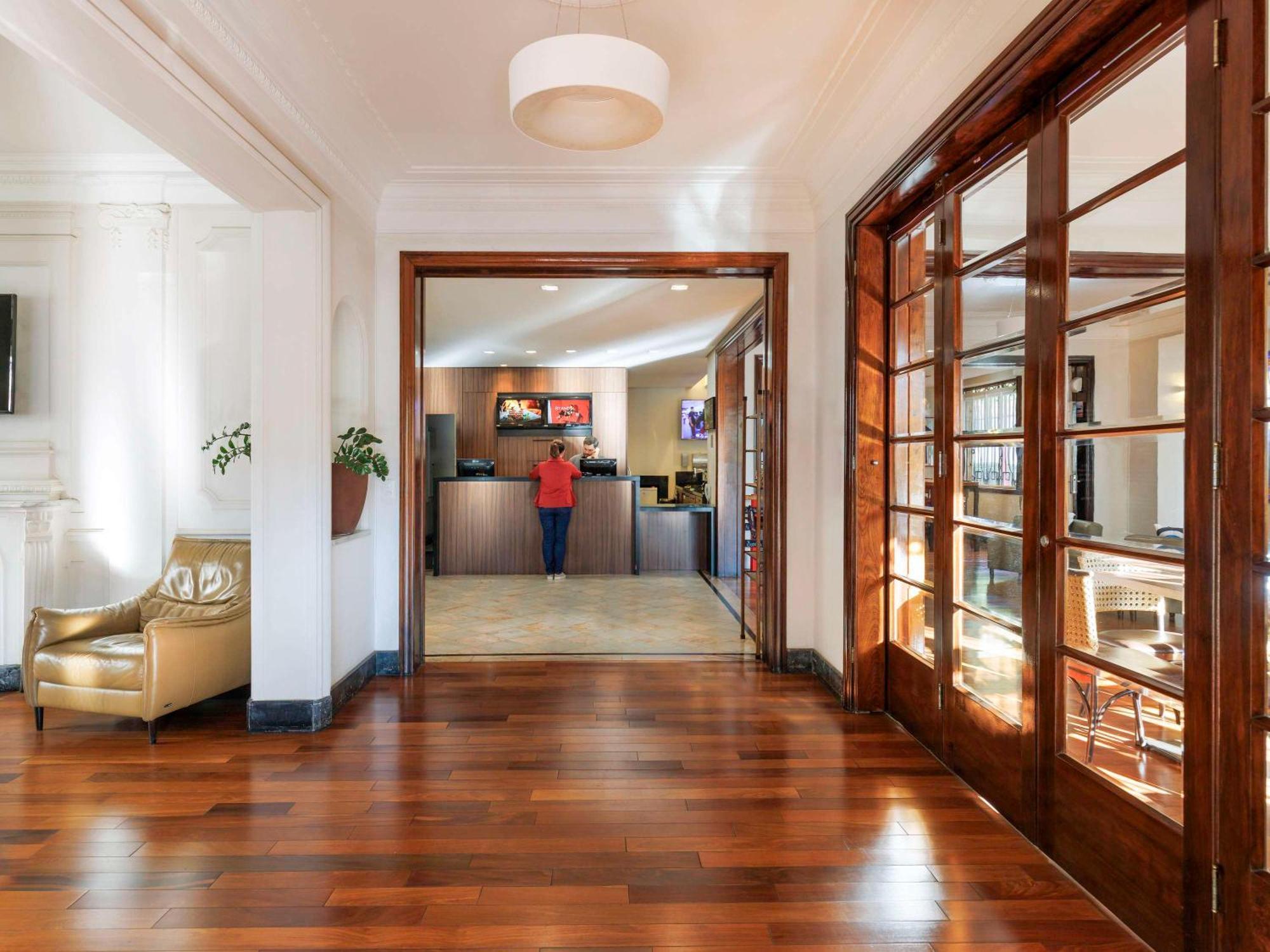 Ibis Belo Horizonte Liberdade Hotel Ngoại thất bức ảnh